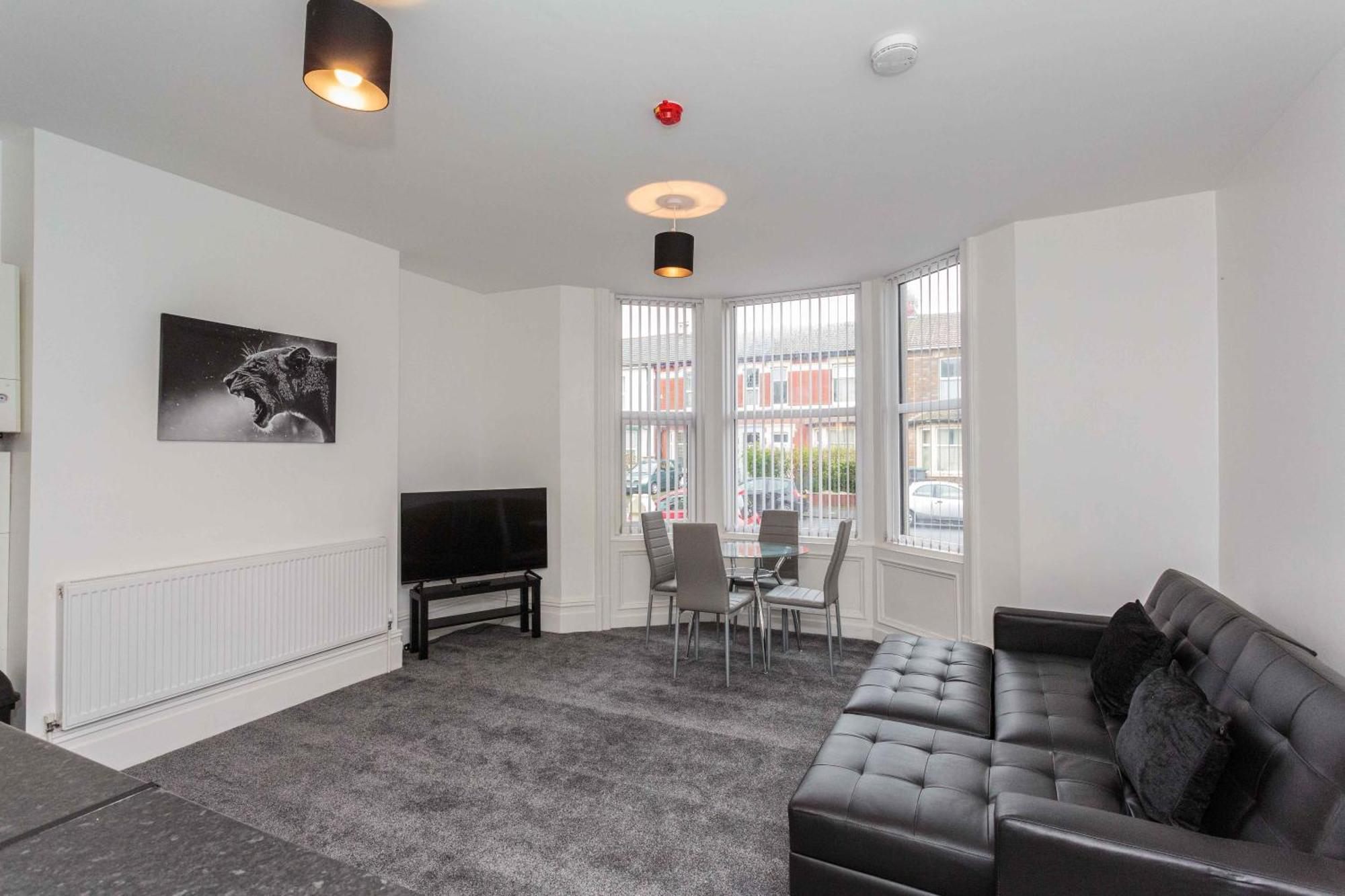 Cherry Property - Berry Apartments Blackpool Oda fotoğraf