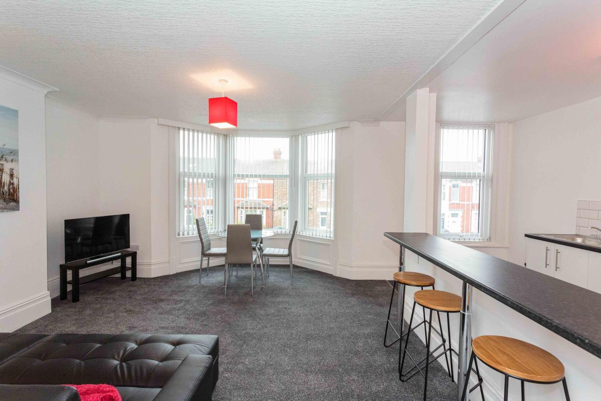 Cherry Property - Berry Apartments Blackpool Oda fotoğraf