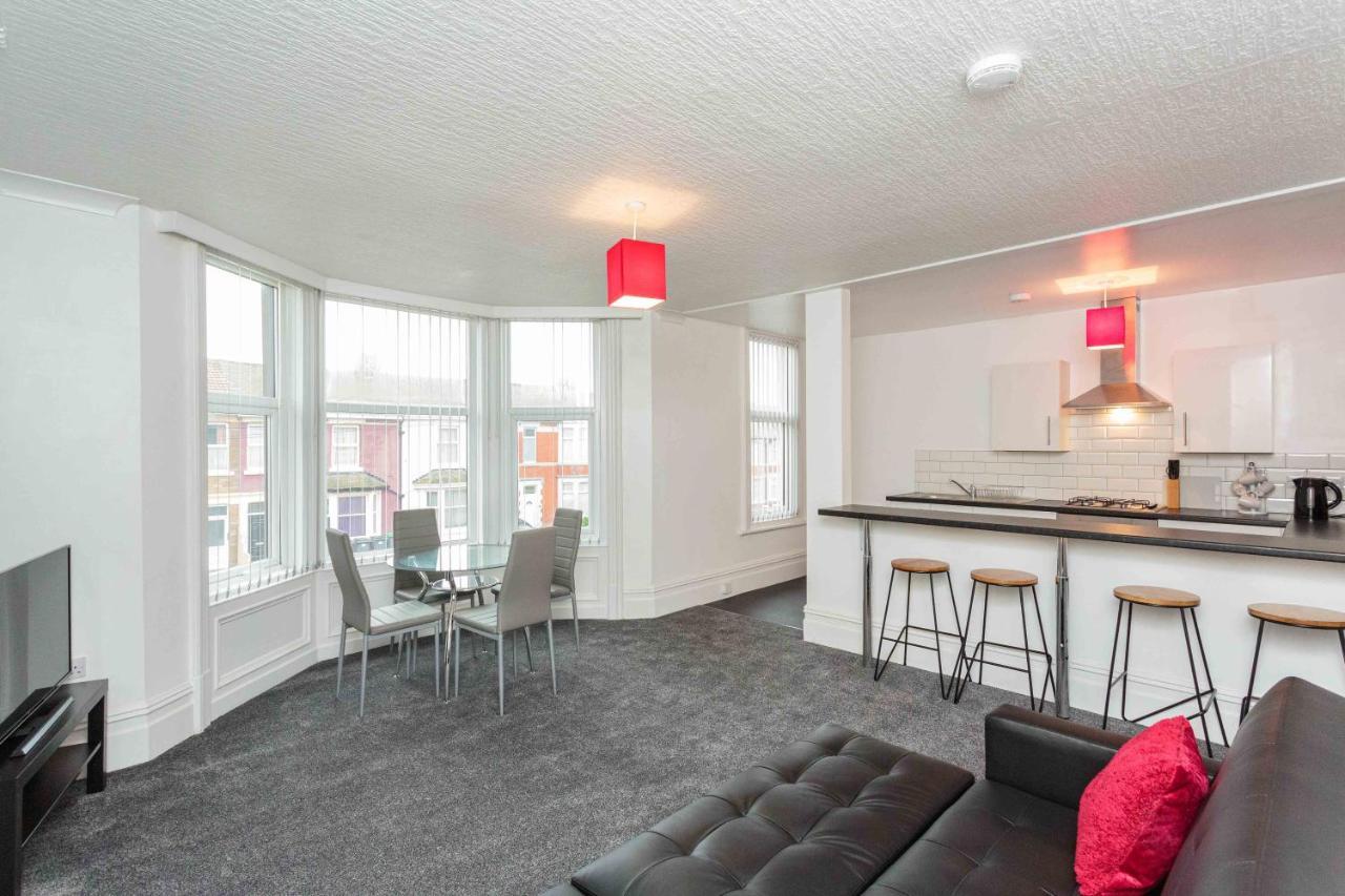 Cherry Property - Berry Apartments Blackpool Dış mekan fotoğraf